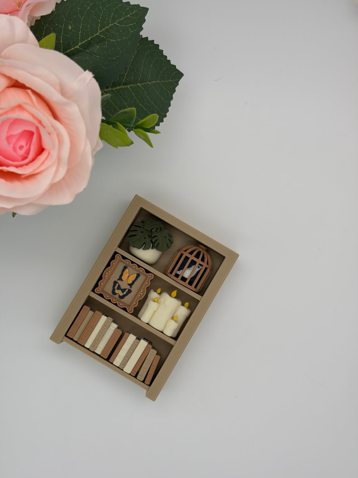 Bookshelf Square Clicker