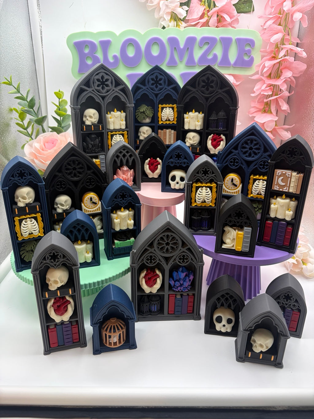 Gothic Bookshelf Clicker Lattice Arch