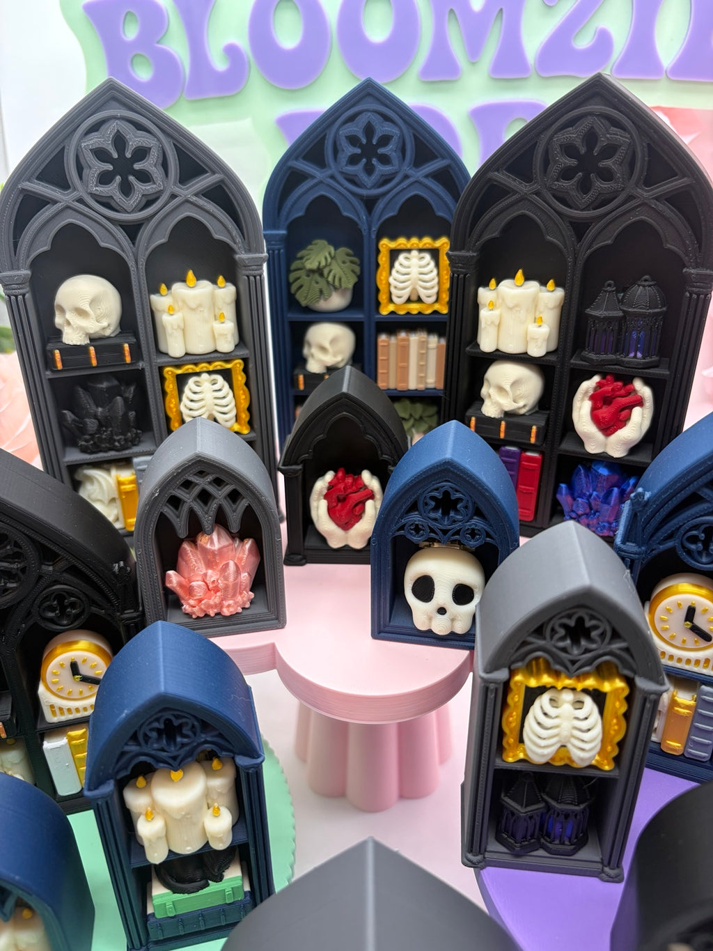 Gothic Bookshelf Clicker Lattice Arch